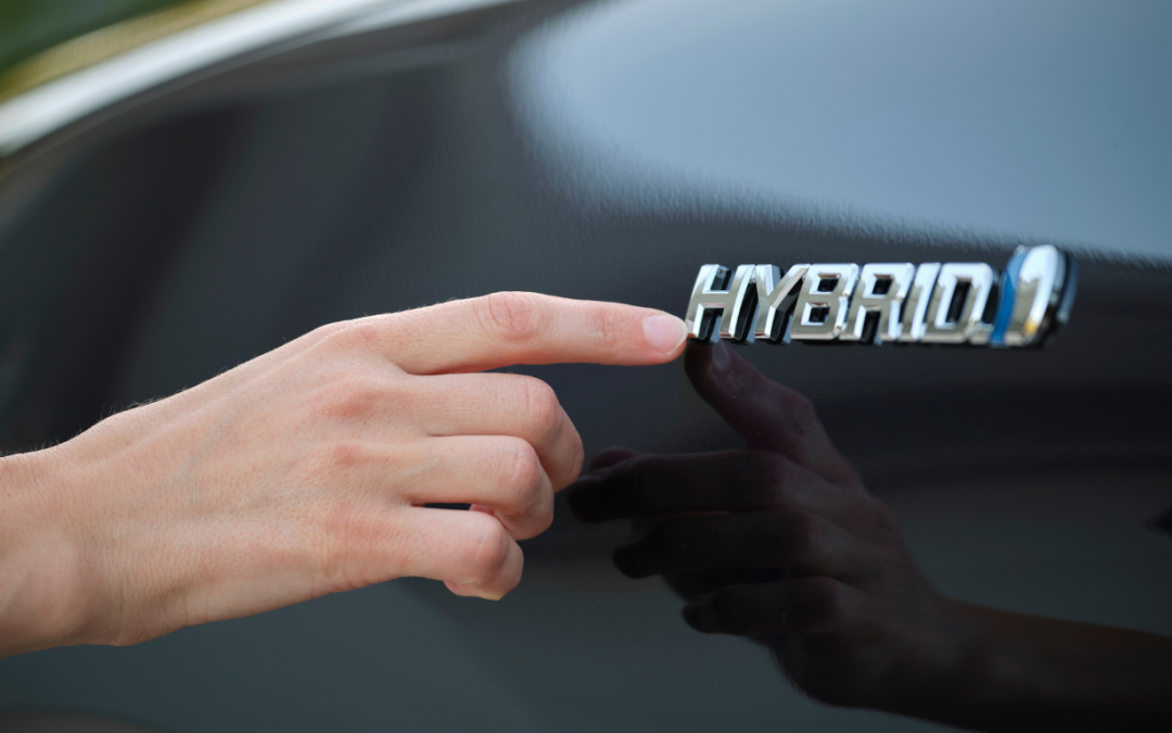 Auto ibride a noleggio lungo termine: convengono davvero nel 2026?